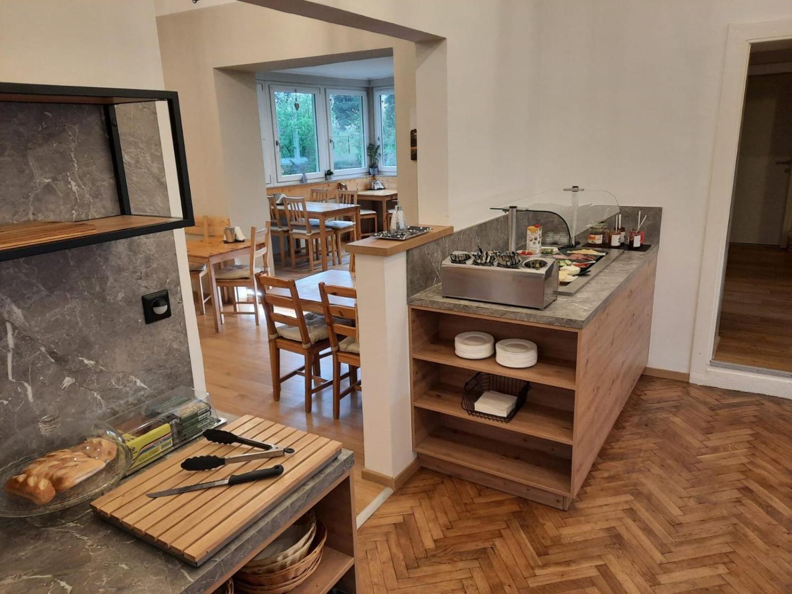 Fruehstueckshaus Wunderland Bed & Breakfast Laa an der Thaya Dış mekan fotoğraf