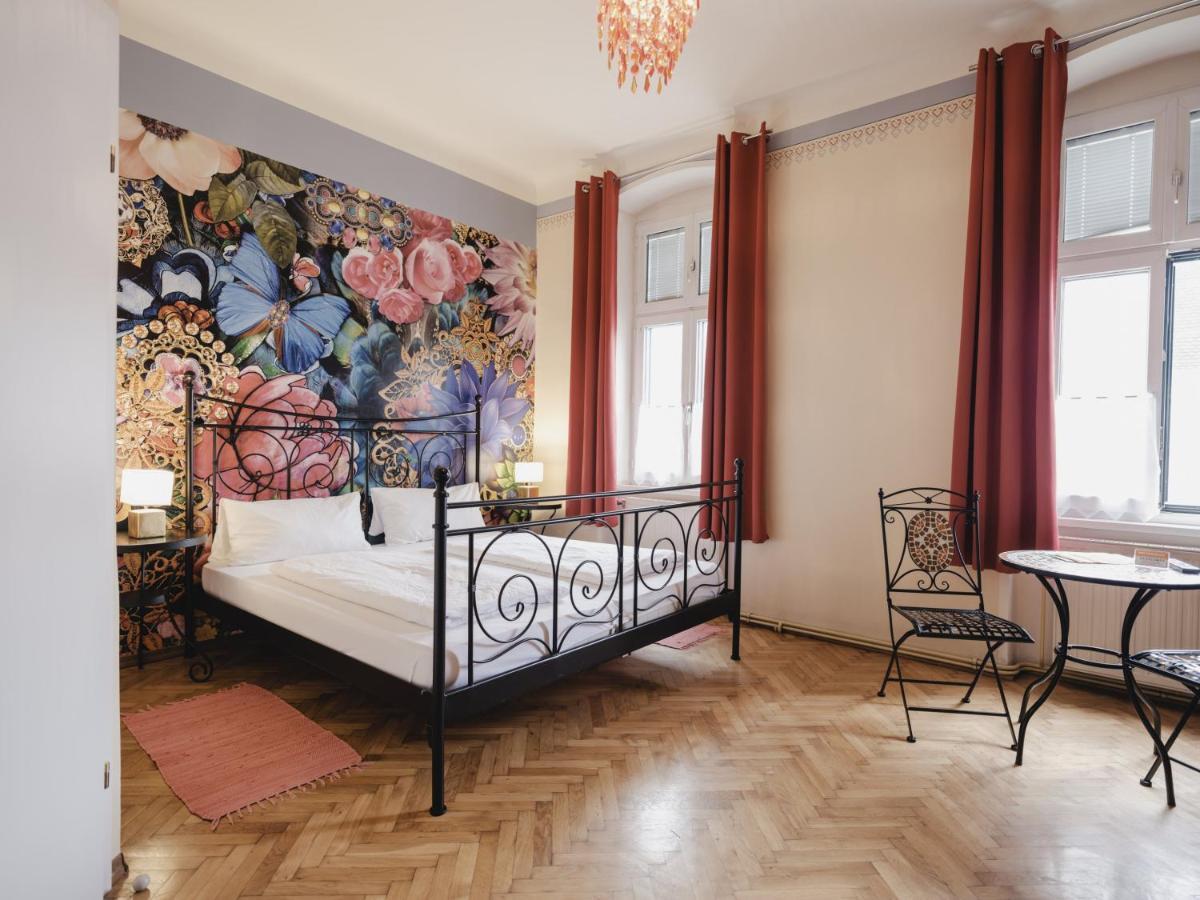 Fruehstueckshaus Wunderland Bed & Breakfast Laa an der Thaya Dış mekan fotoğraf